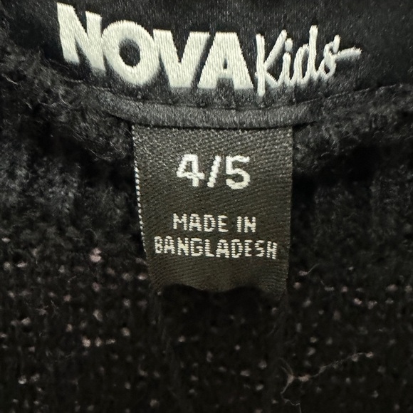 234 NovaKids | NWT “Mini Always Smiles” Black Smiley Sweater (Size 4/5) - Picture 10 of 15